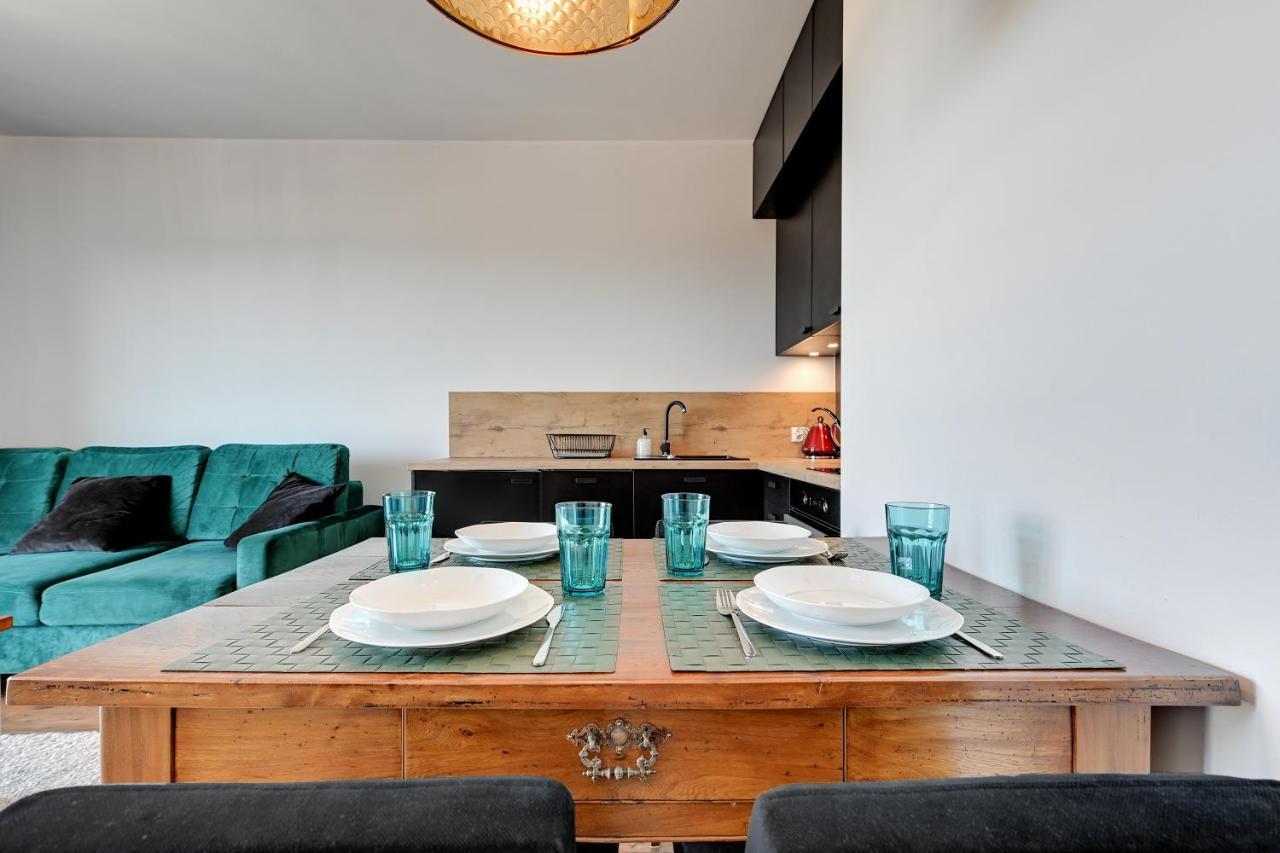Platinium Zajezdnia Wrzeszcz Apartment Gdansk Bagian luar foto