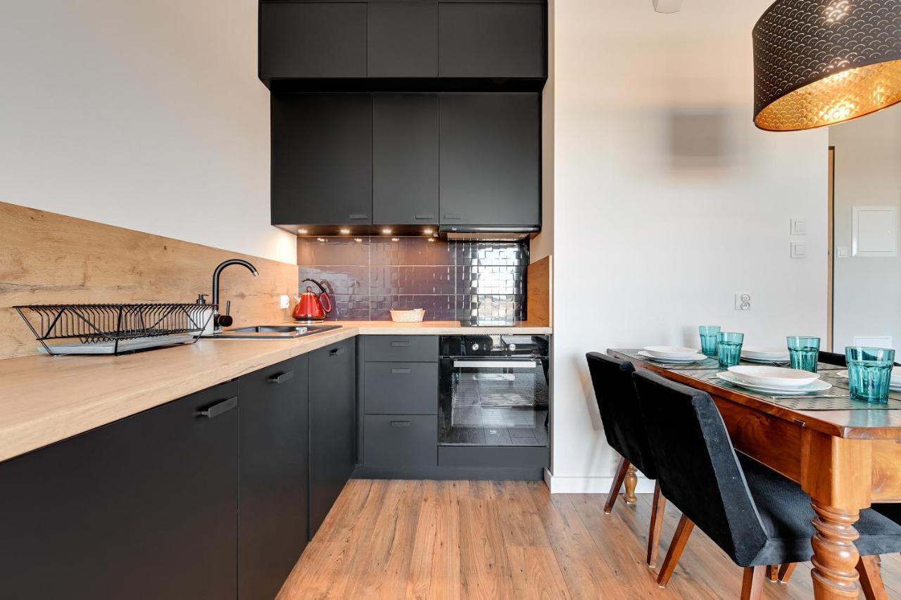 Platinium Zajezdnia Wrzeszcz Apartment Gdansk Bagian luar foto